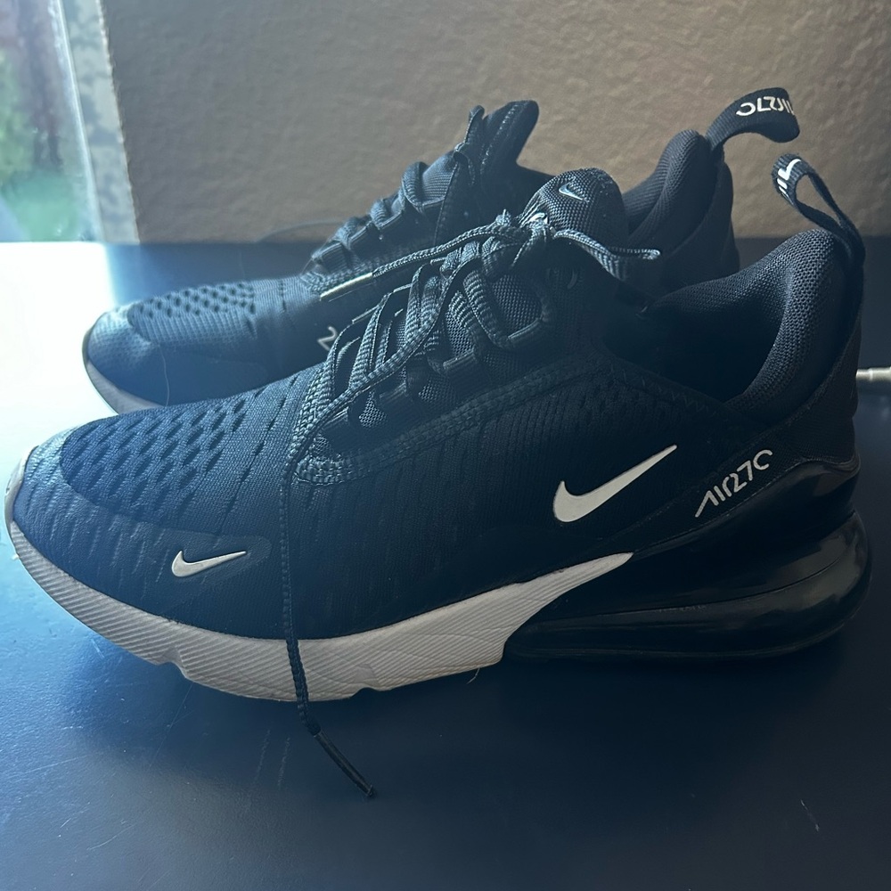 Nike Air Max 270